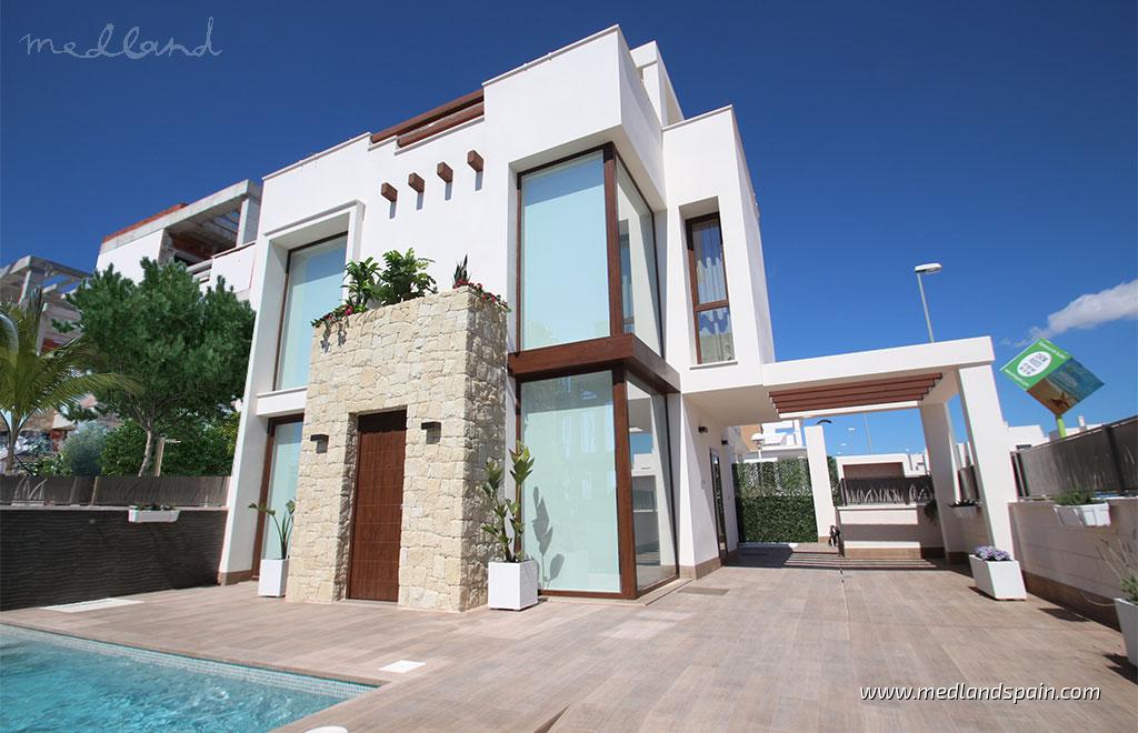 Villa for sale in La Manga del Mar Menor 1