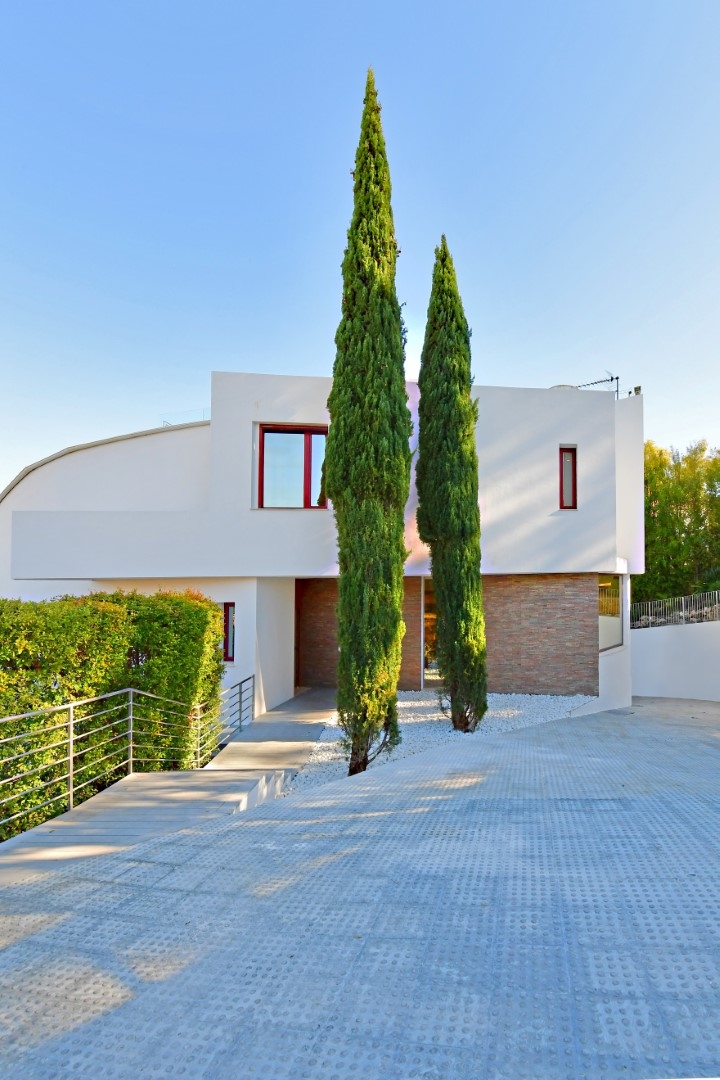 Villa for sale in Marbella - Puerto Banús 15
