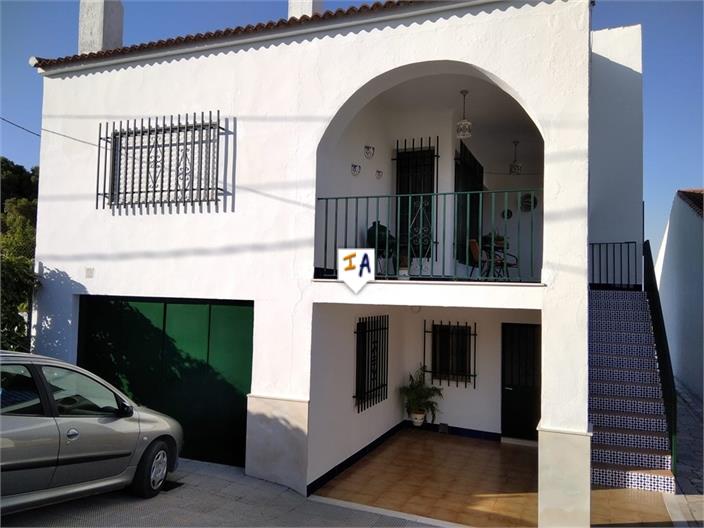 Adosada en venta en Towns of the province of Seville 13