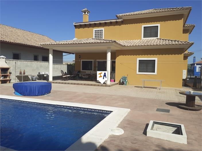 Haus zum Verkauf in Towns of the province of Seville 7