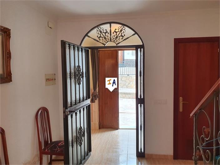Townhouse for sale in Towns of the province of Seville 5