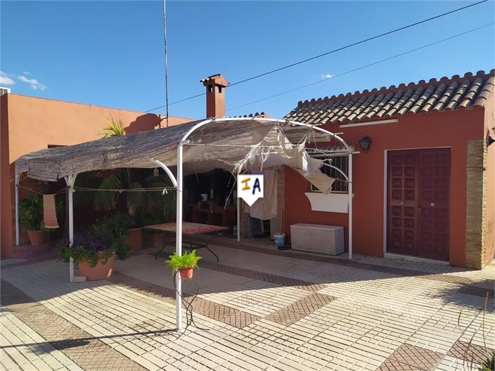 Villa for sale in Towns of the province of Seville 14