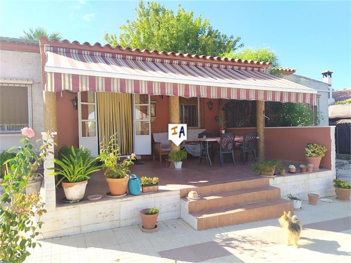 Haus zum Verkauf in Towns of the province of Seville 2