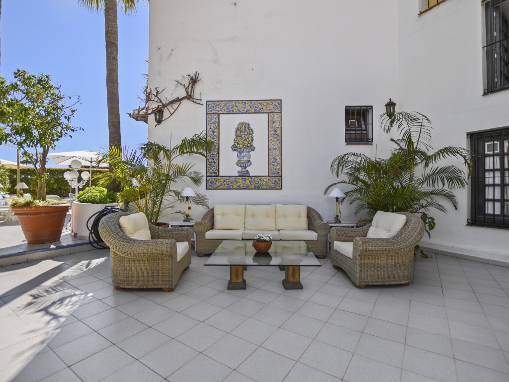 Apartment for sale in Marbella - East 13