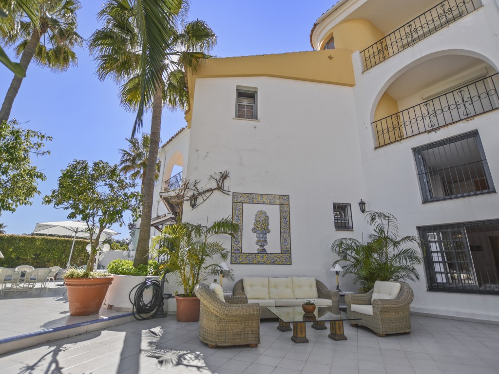 Apartment for sale in Marbella - East 19
