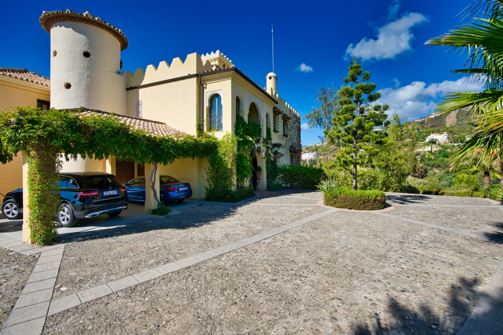 Villa for sale in Benahavís 4