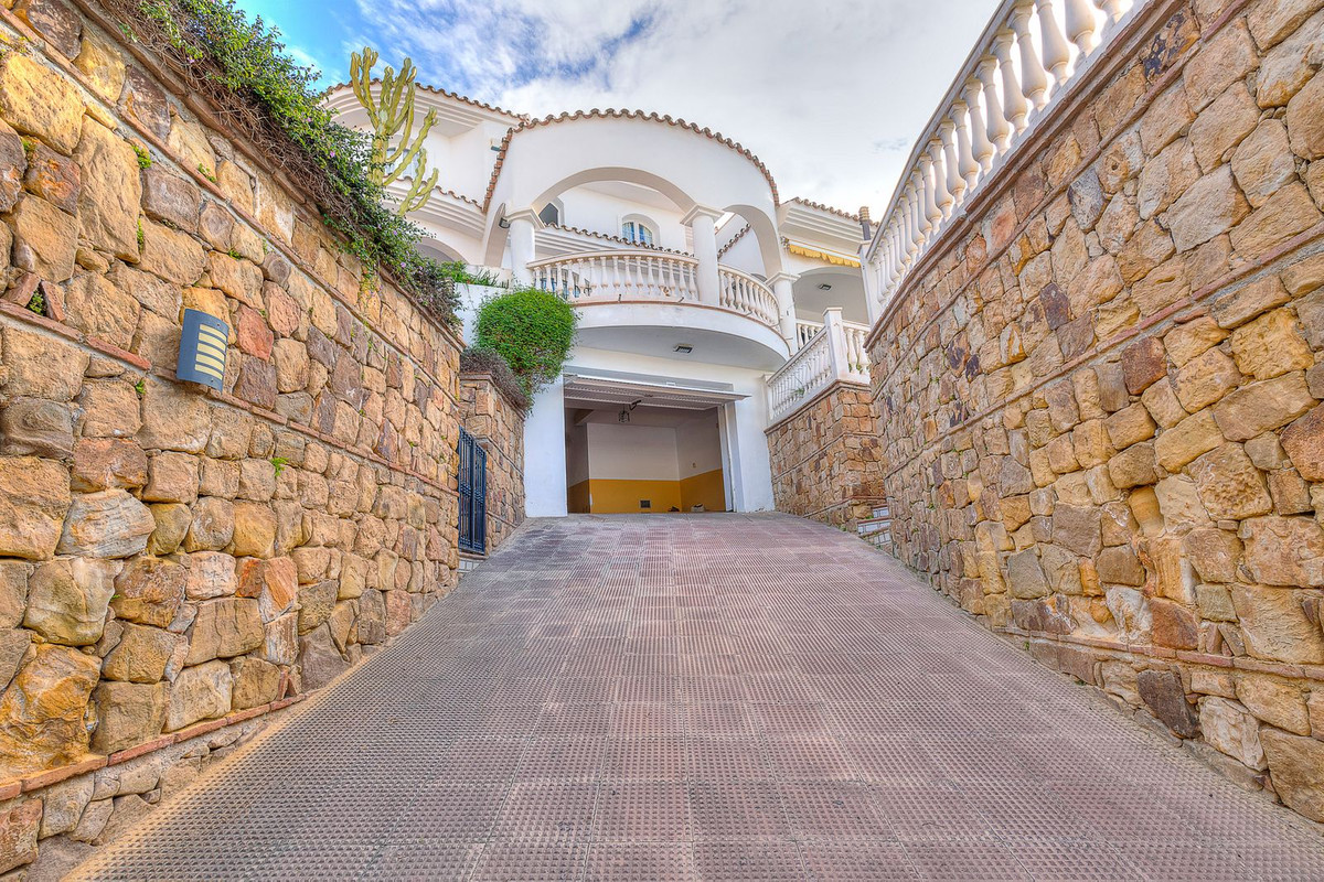 Villa te koop in Benalmádena 16