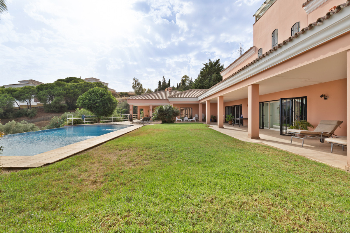 Villa for sale in Benalmádena 4