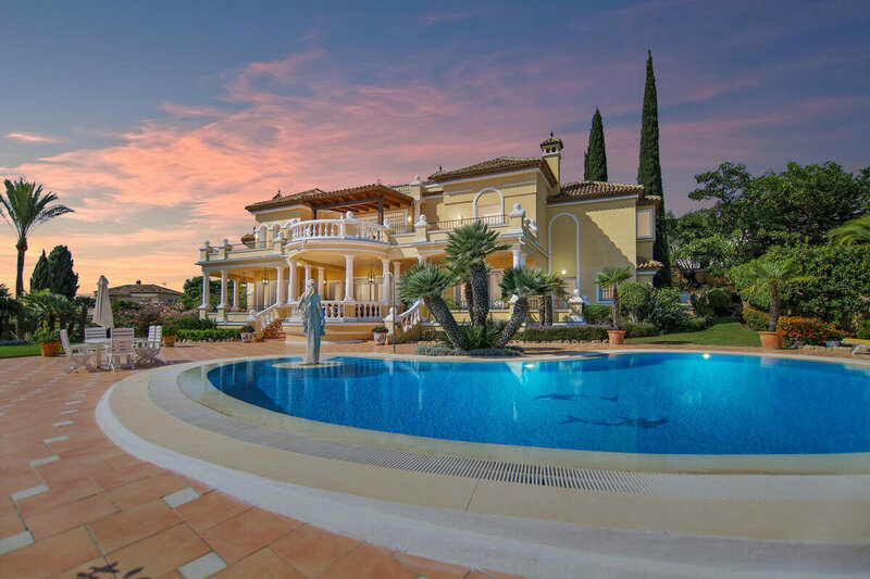 Villa te koop in Estepona 5