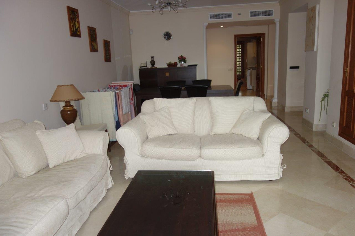 Appartement te koop in Estepona 23