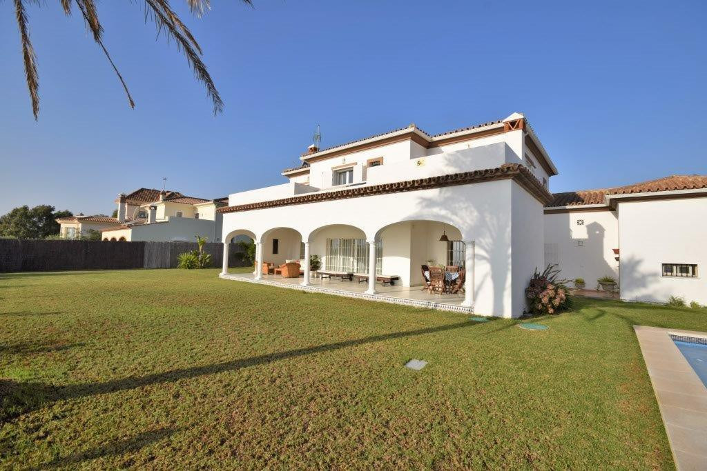 Villa for sale in Manilva 25