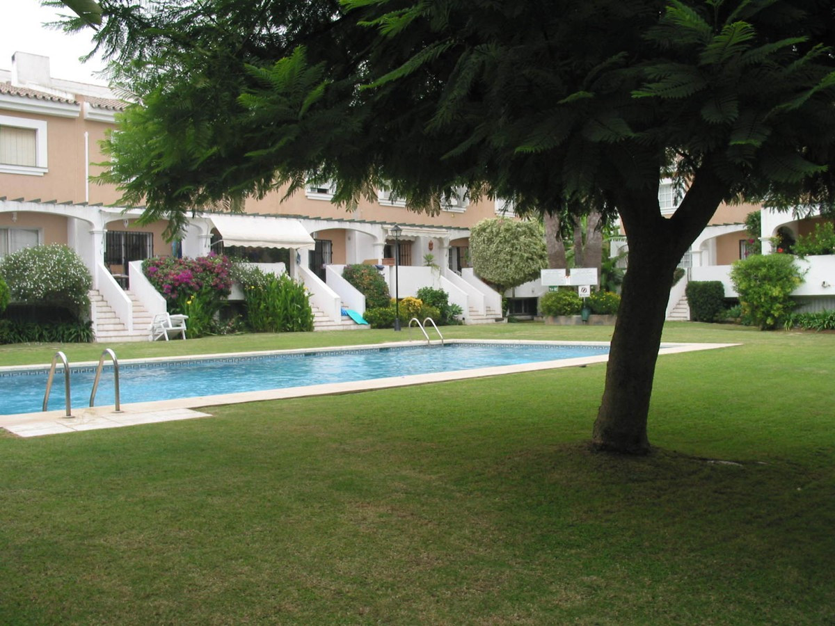 Property Image 463402-nueva-andalucia-townhouses-5-3