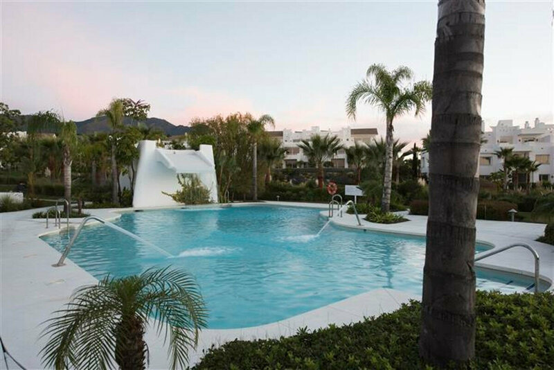Penthouse for sale in Casares 14