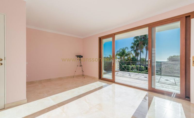 Villa for sale in Marbella - East 22