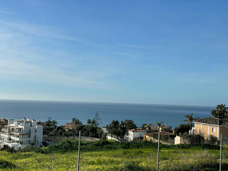 Plot en venta en Estepona 2