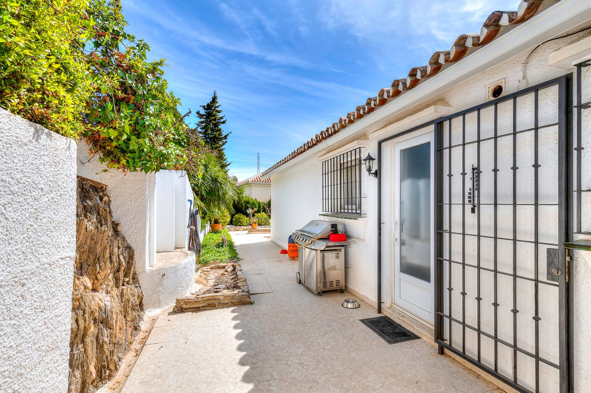 Villa for sale in Fuengirola 15