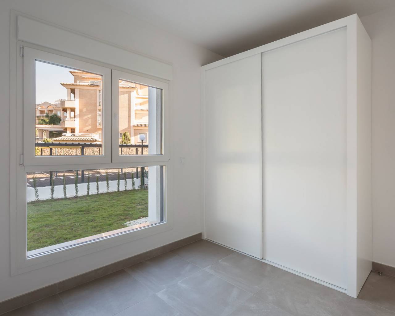 Apartamento en venta en Oliva 3