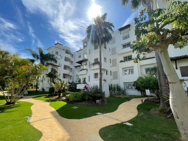 Appartement à vendre à Estepona 2