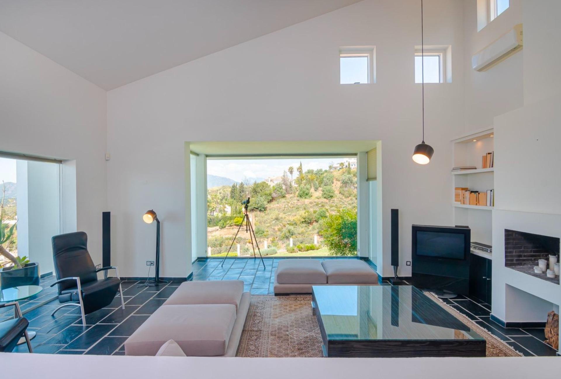 Villa for sale in Mijas 11