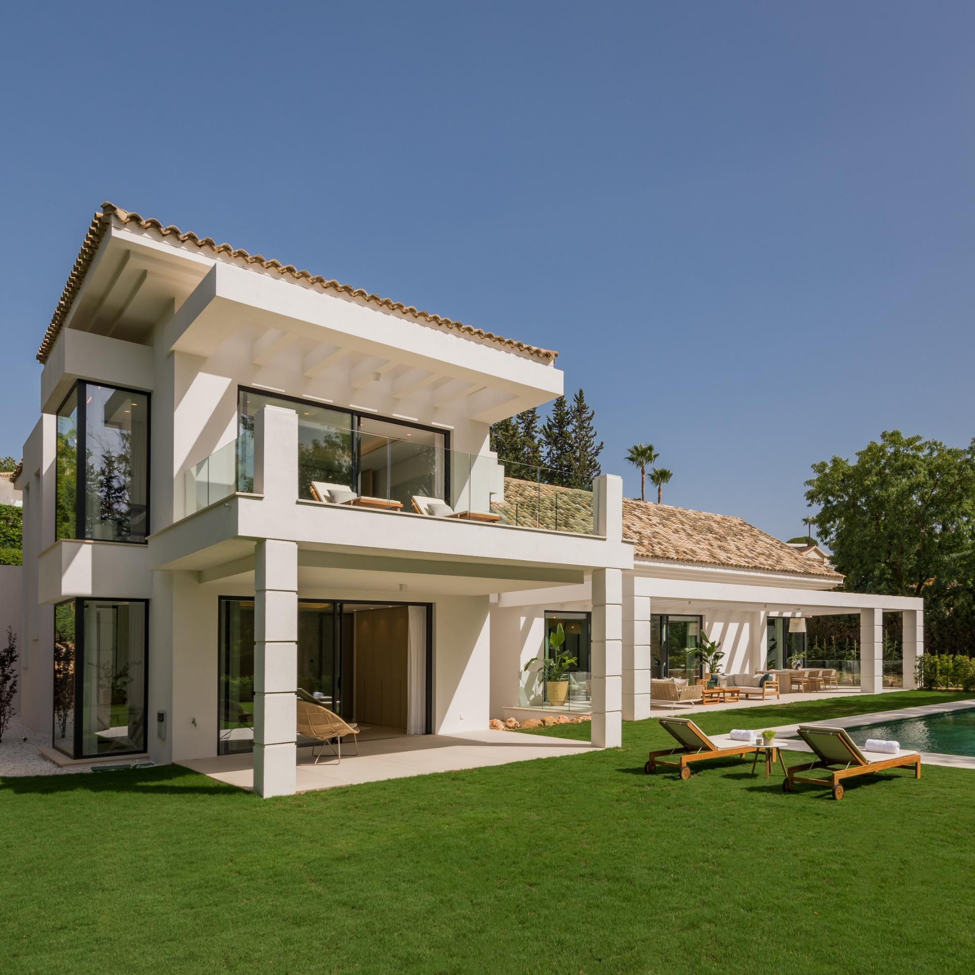 Villa for sale in Estepona 13