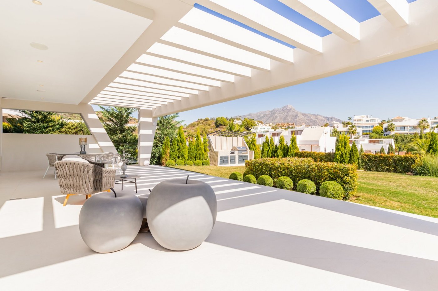 Villa for sale in Marbella - Nueva Andalucía 10