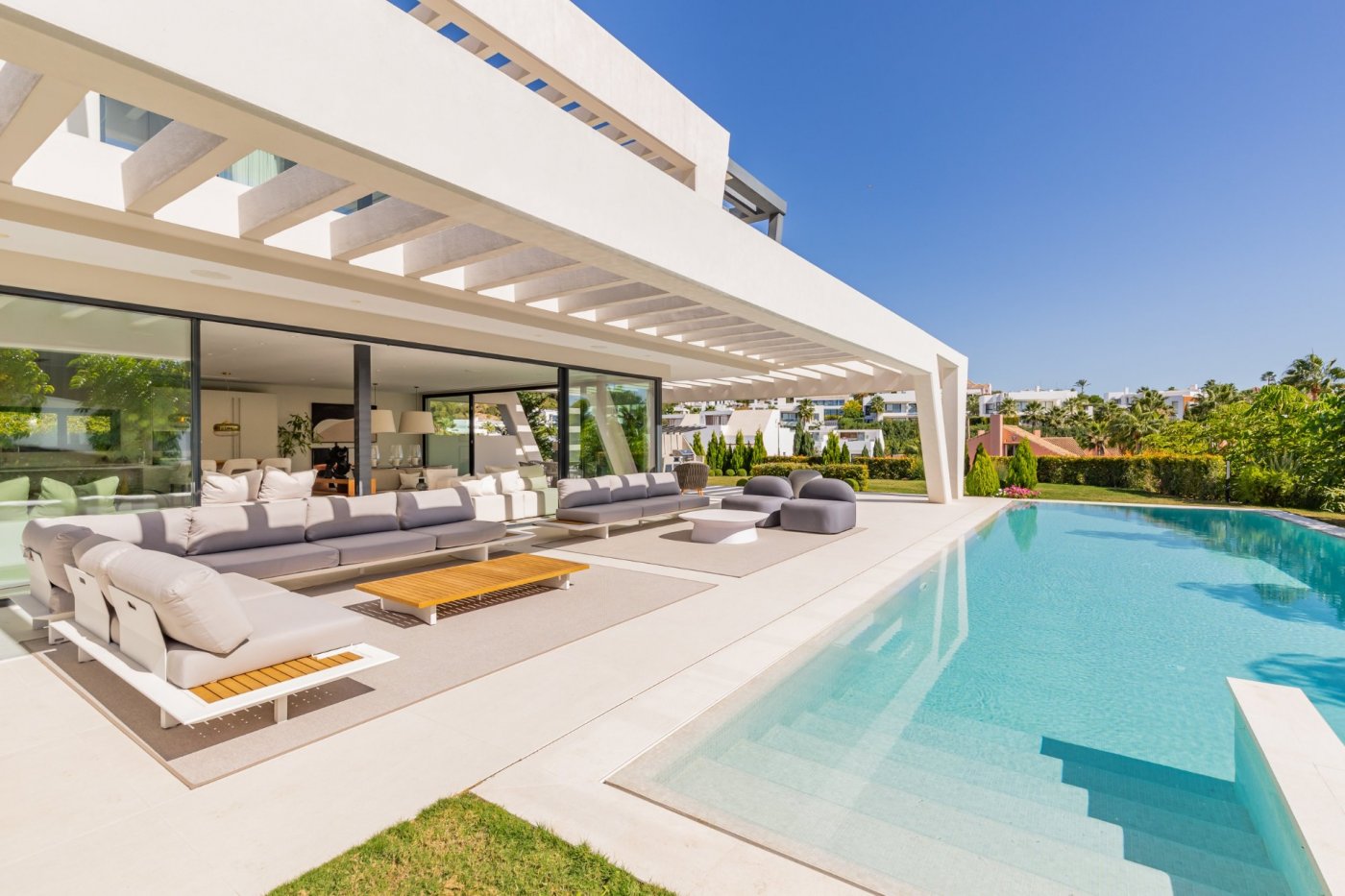 Villa for sale in Marbella - Nueva Andalucía 8