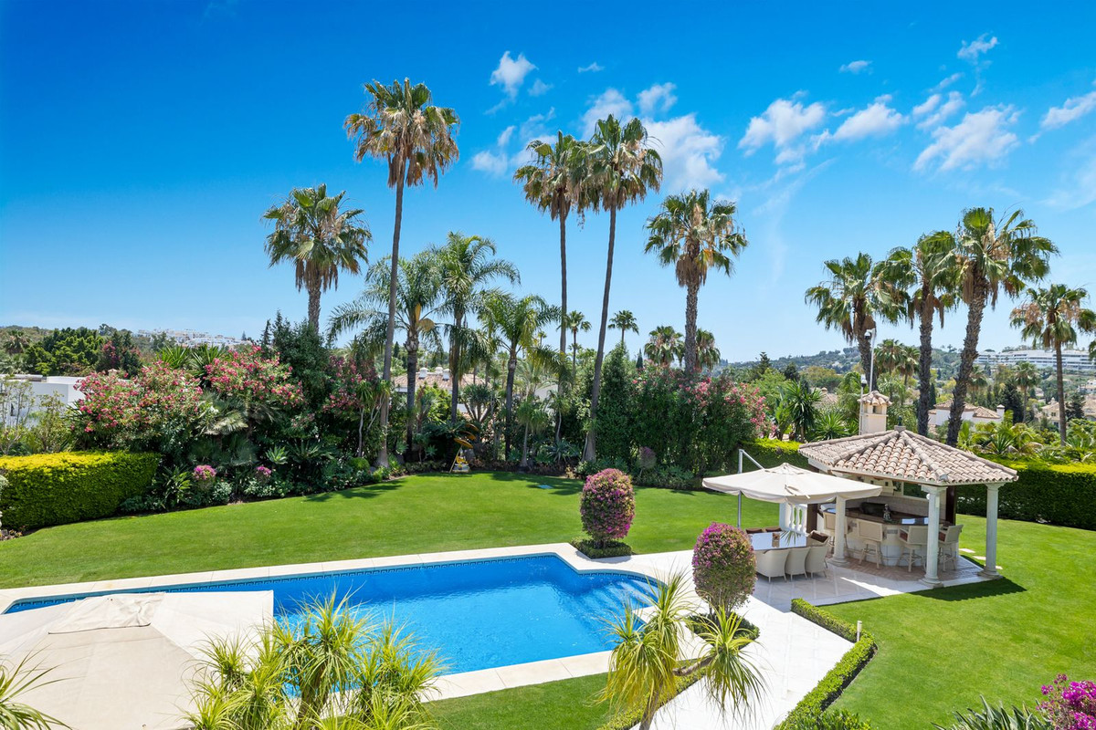 Villa for sale in Marbella - Nueva Andalucía 55