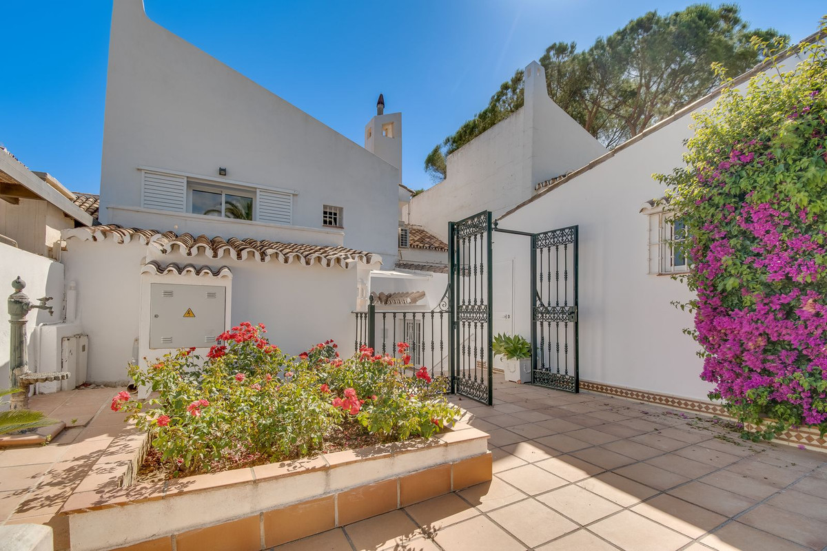 Townhouse for sale in Marbella - Nueva Andalucía 20