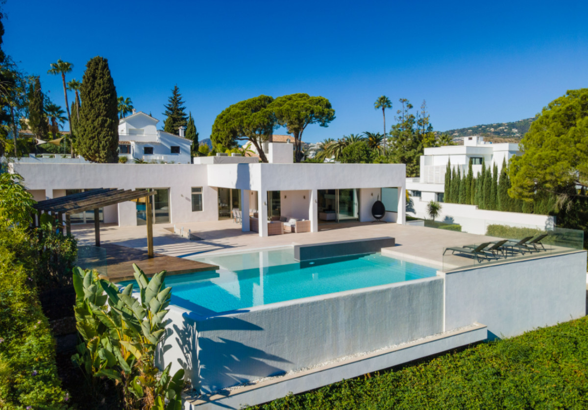 Villa for sale in Marbella - Nueva Andalucía 18