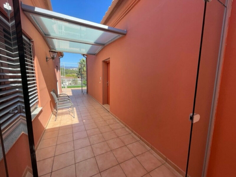 Villa à vendre à Estepona 12