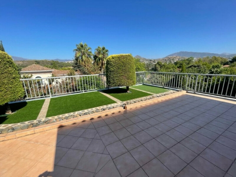 Villa à vendre à Estepona 7