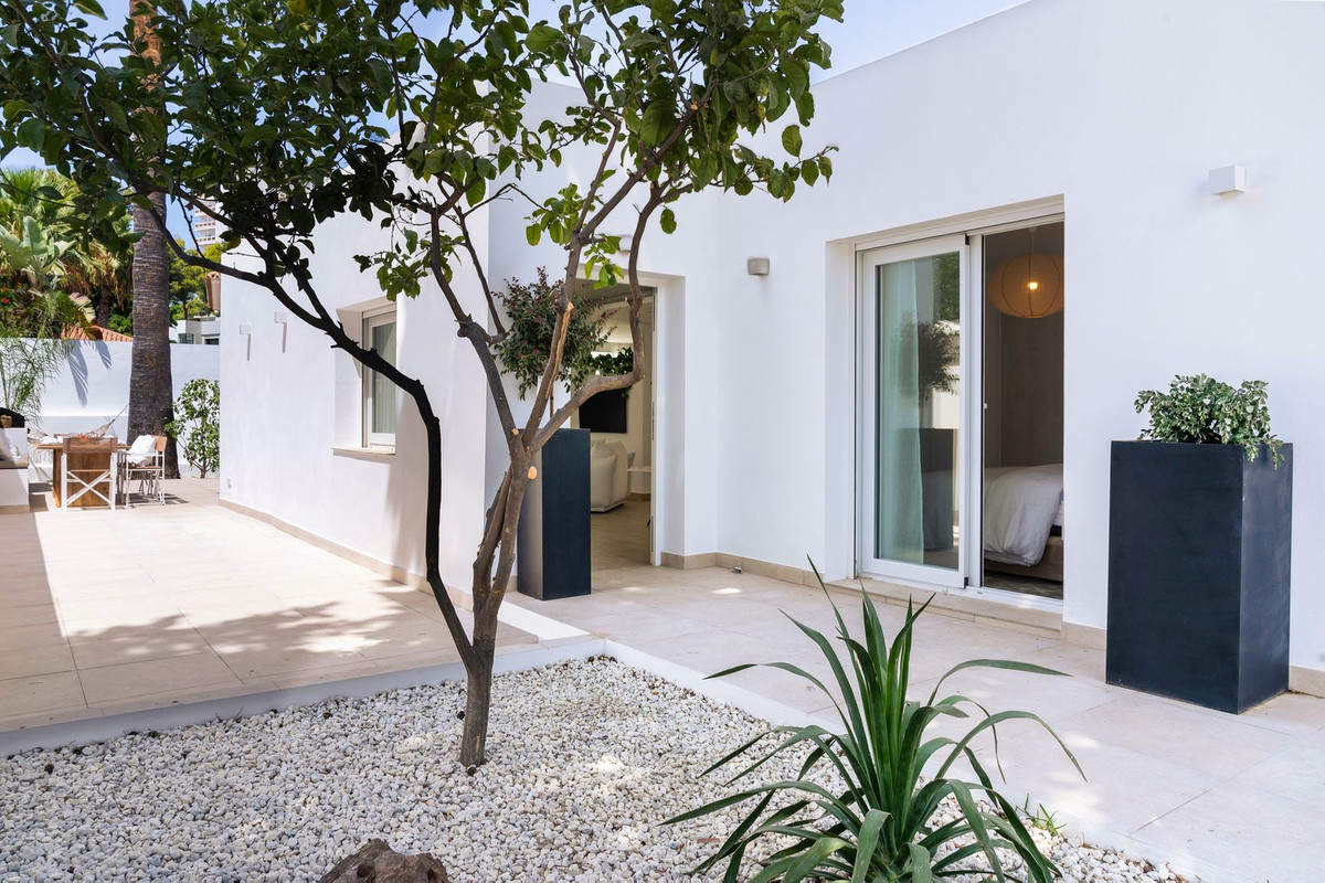 Villa for sale in Marbella - Nueva Andalucía 33