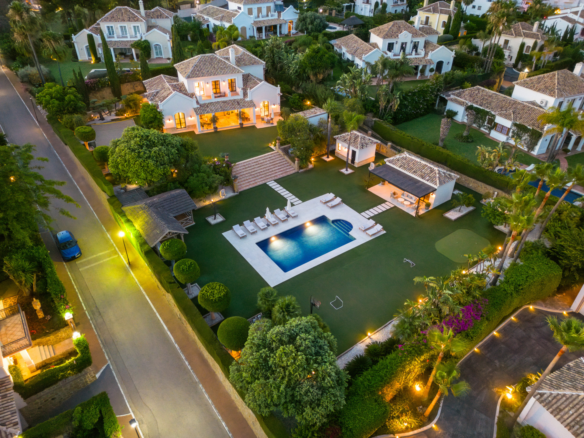 Villa for sale in Estepona 35