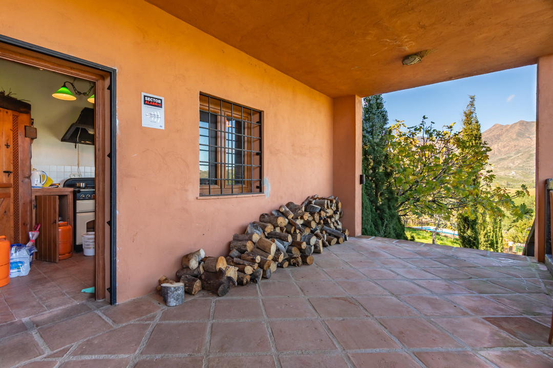 Countryhome for sale in Mijas 36