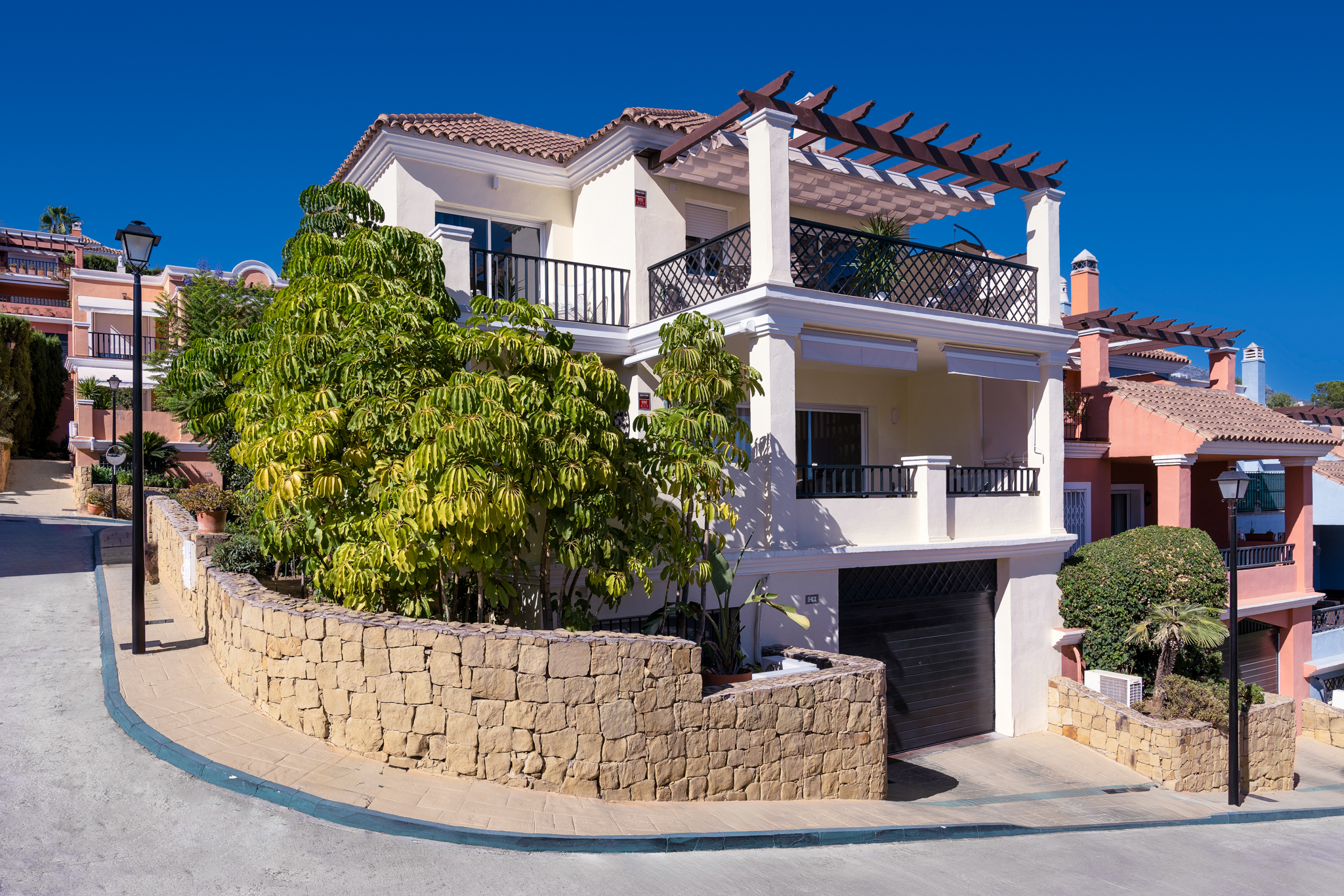 Maison de ville à vendre à Marbella - Nueva Andalucía 1