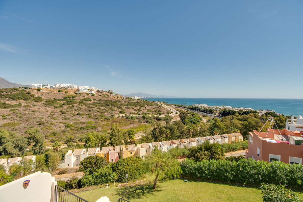 Penthouse for sale in Casares 2