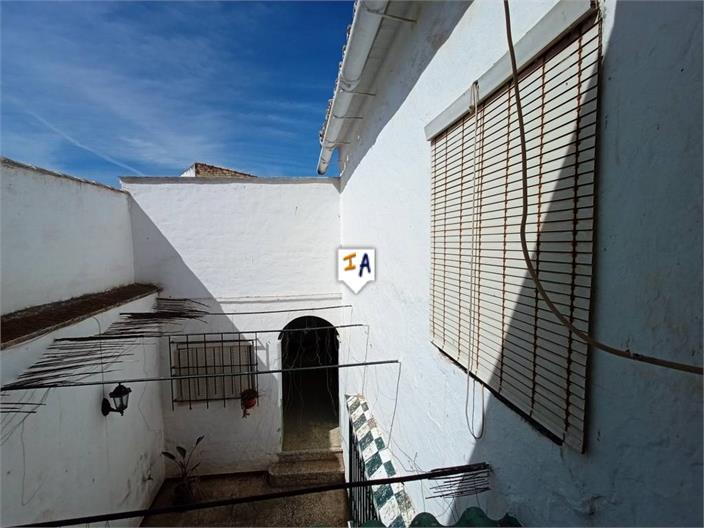 Adosada en venta en Towns of the province of Seville 12