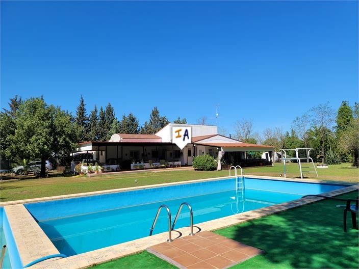 Villa à vendre à Towns of the province of Seville 1