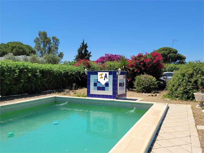 Villa for sale in Towns of the province of Seville 3