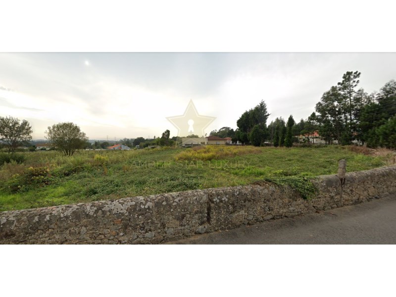 Plot for sale in Portugal 1