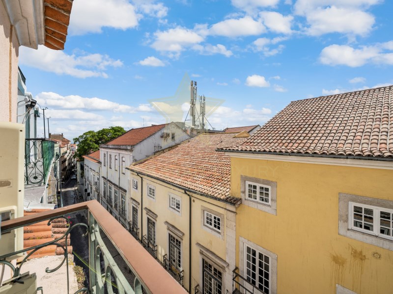 Plot en venta en Lisbon 18