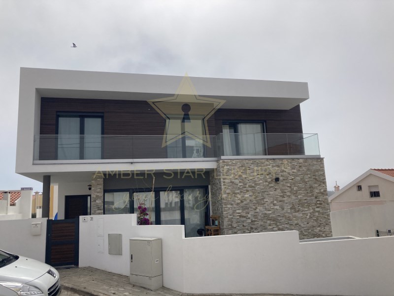 Villa for sale in Mafra 1