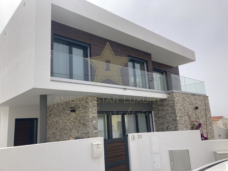 Villa for sale in Mafra 2
