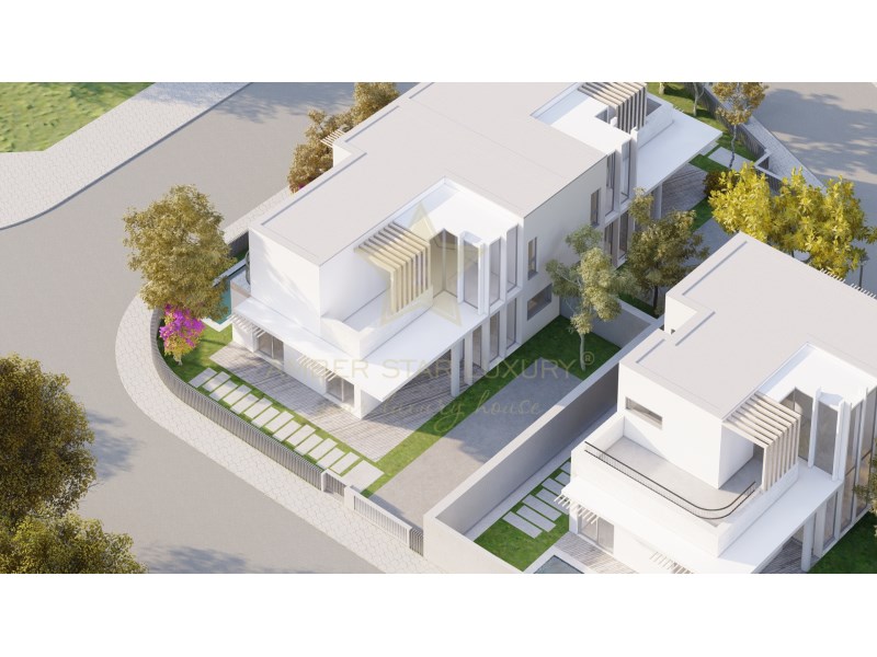 Villa for sale in Leiria District 2