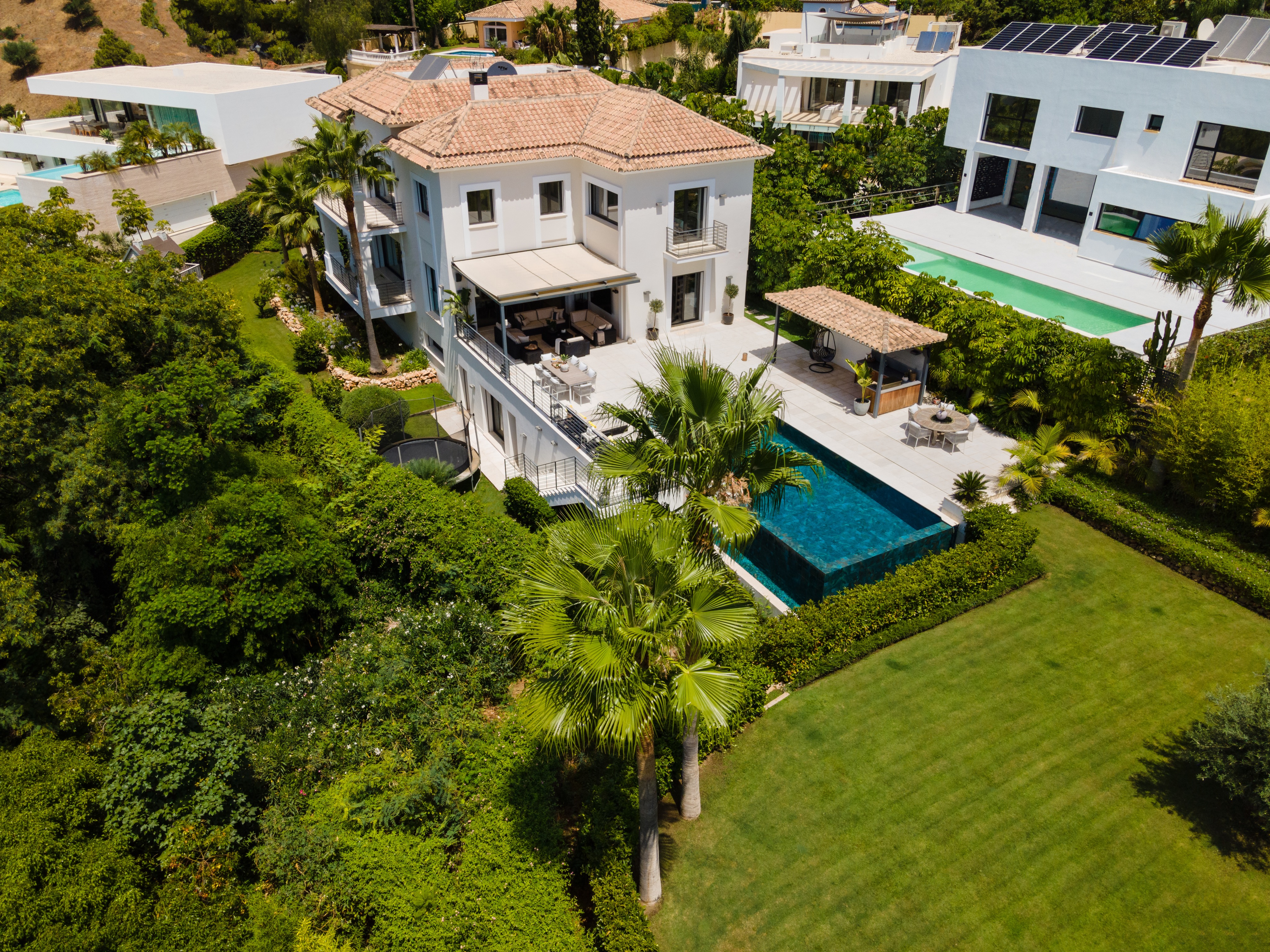 Villa for sale in Benahavís 37