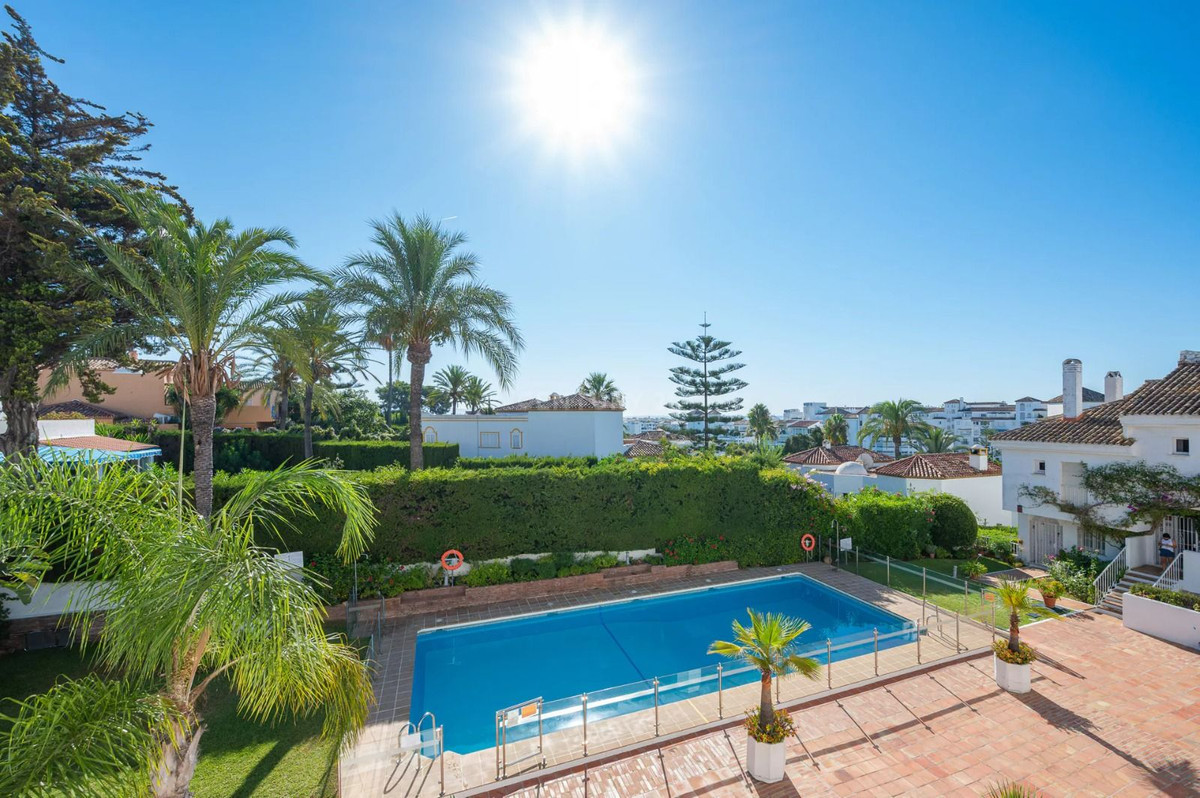 Townhouse for sale in Marbella - Nueva Andalucía 3