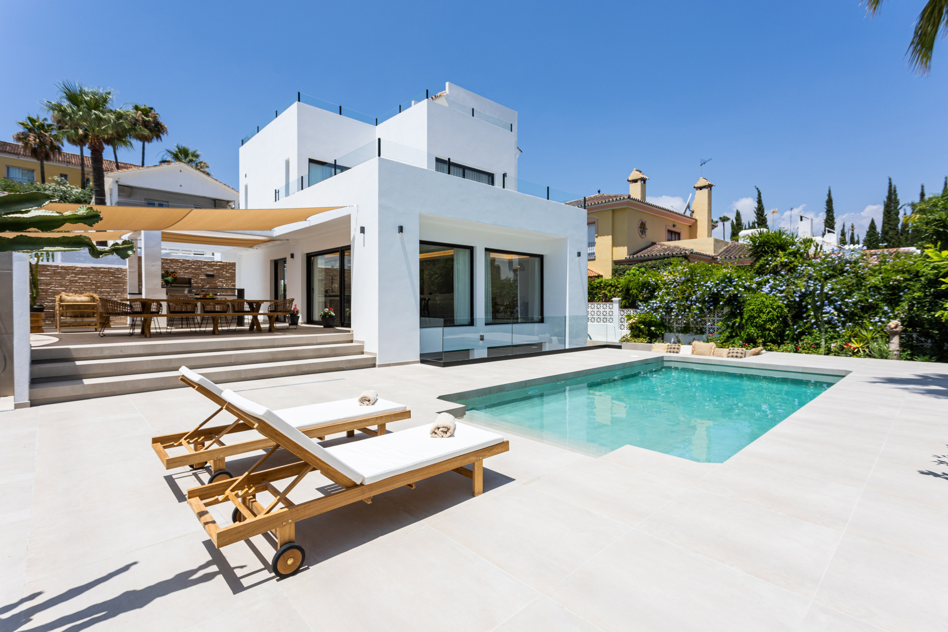 Villa for sale in Marbella - Nueva Andalucía 1