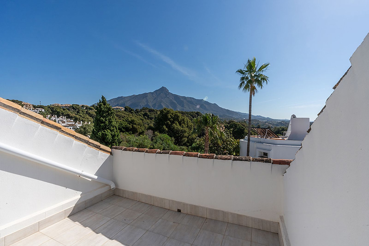 Townhouse for sale in Marbella - Nueva Andalucía 23