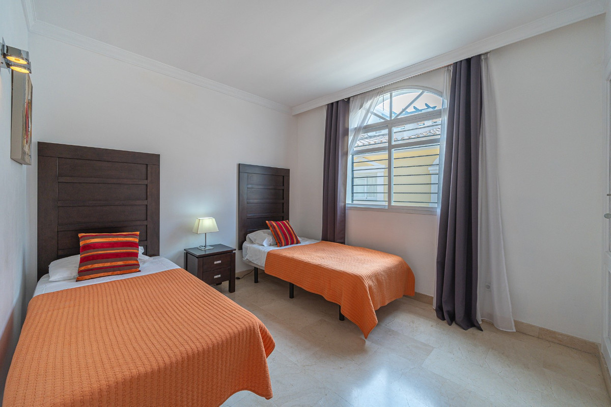 Apartamento en venta en Marbella - Nueva Andalucía 14