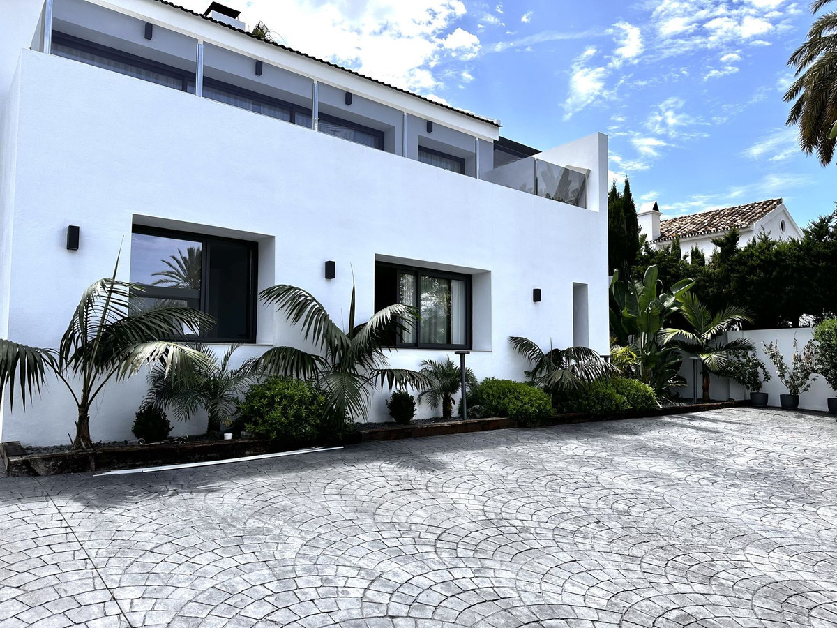 Villa for sale in Marbella - Nueva Andalucía 29